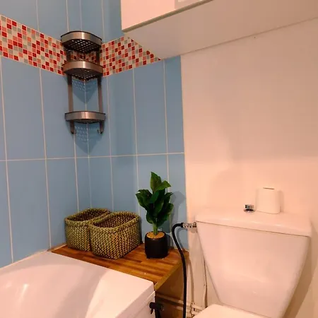 Appartement De Younesse Rue D'elbeuf Rouen